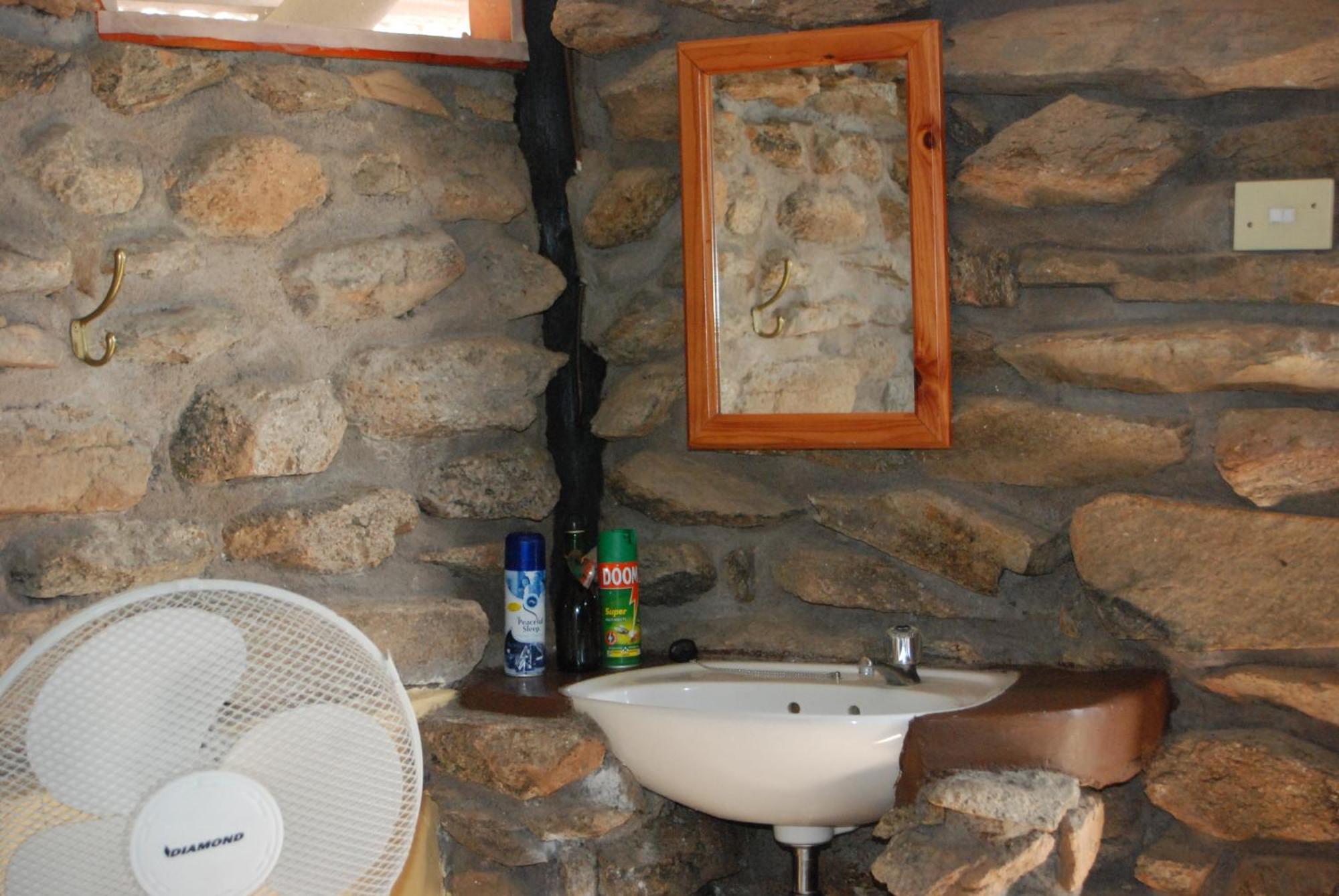 Oppi-Koppi Rest Camp Villa Kamanjab Phòng bức ảnh