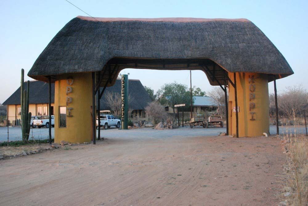 Oppi-Koppi Rest Camp Villa Kamanjab Ngoại thất bức ảnh