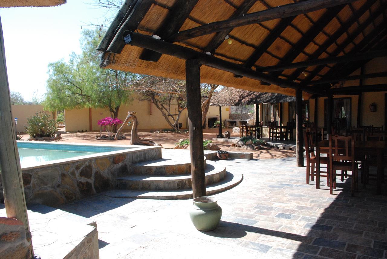 Oppi-Koppi Rest Camp Villa Kamanjab Ngoại thất bức ảnh
