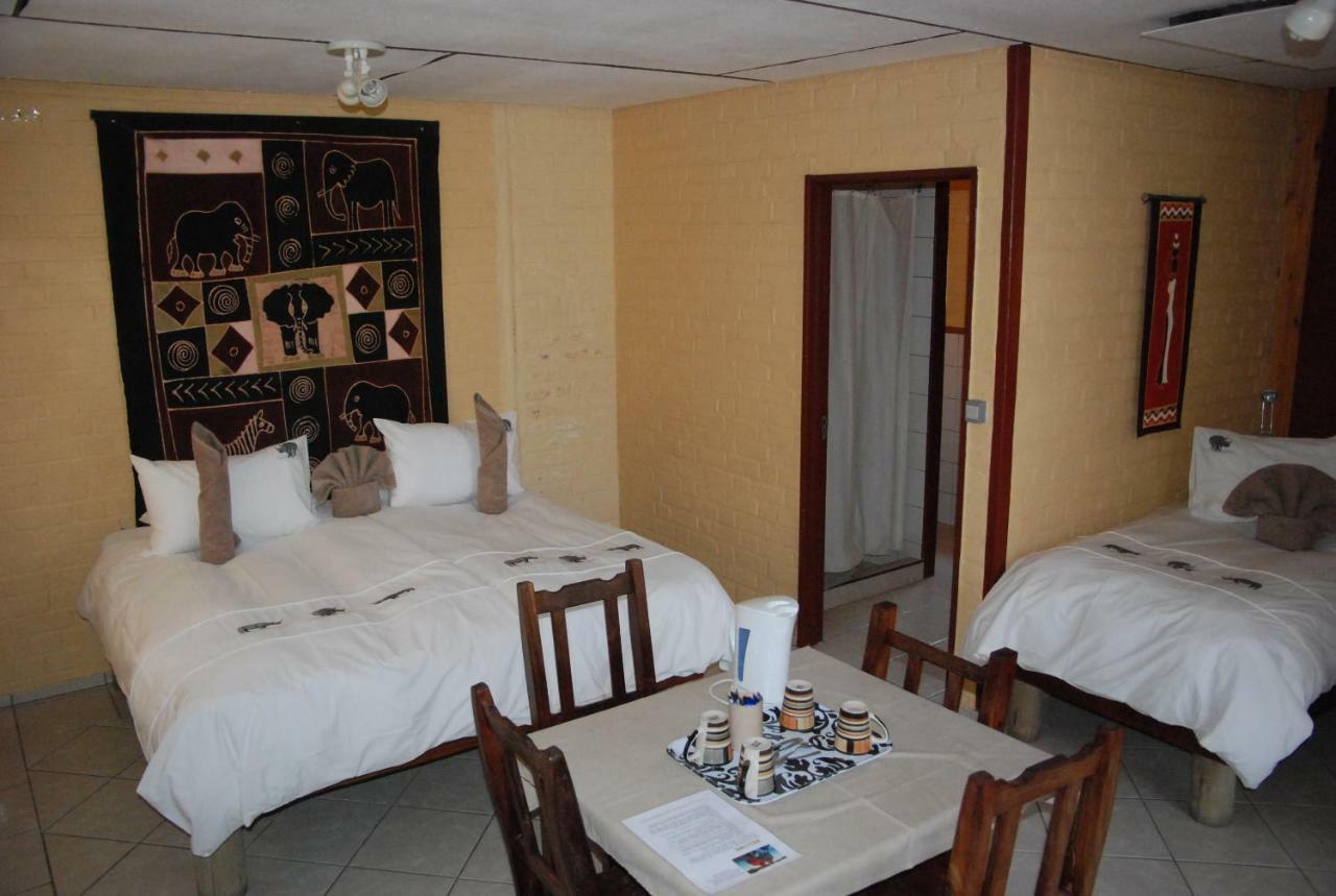 Oppi-Koppi Rest Camp Villa Kamanjab Ngoại thất bức ảnh